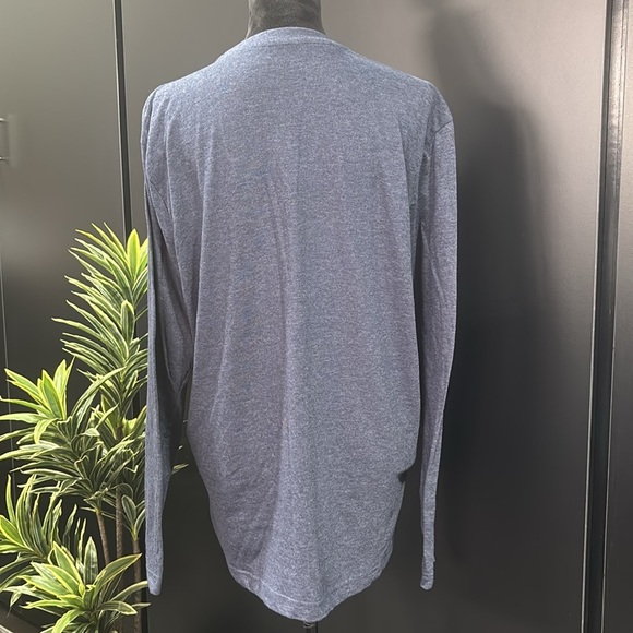 Realtree Stacked Logo graphic camo crewneck, soft, double needle finish - Picture 3 of 7